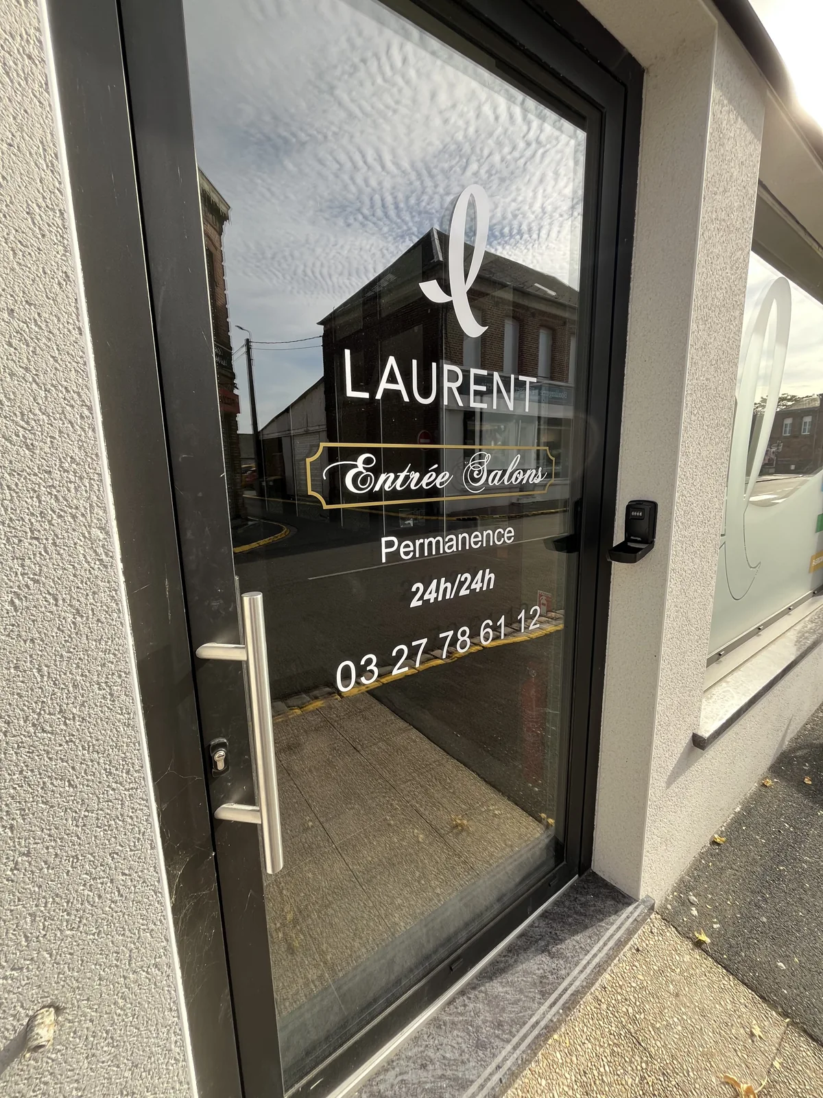 Entrée de la maison funéraire de Carnières