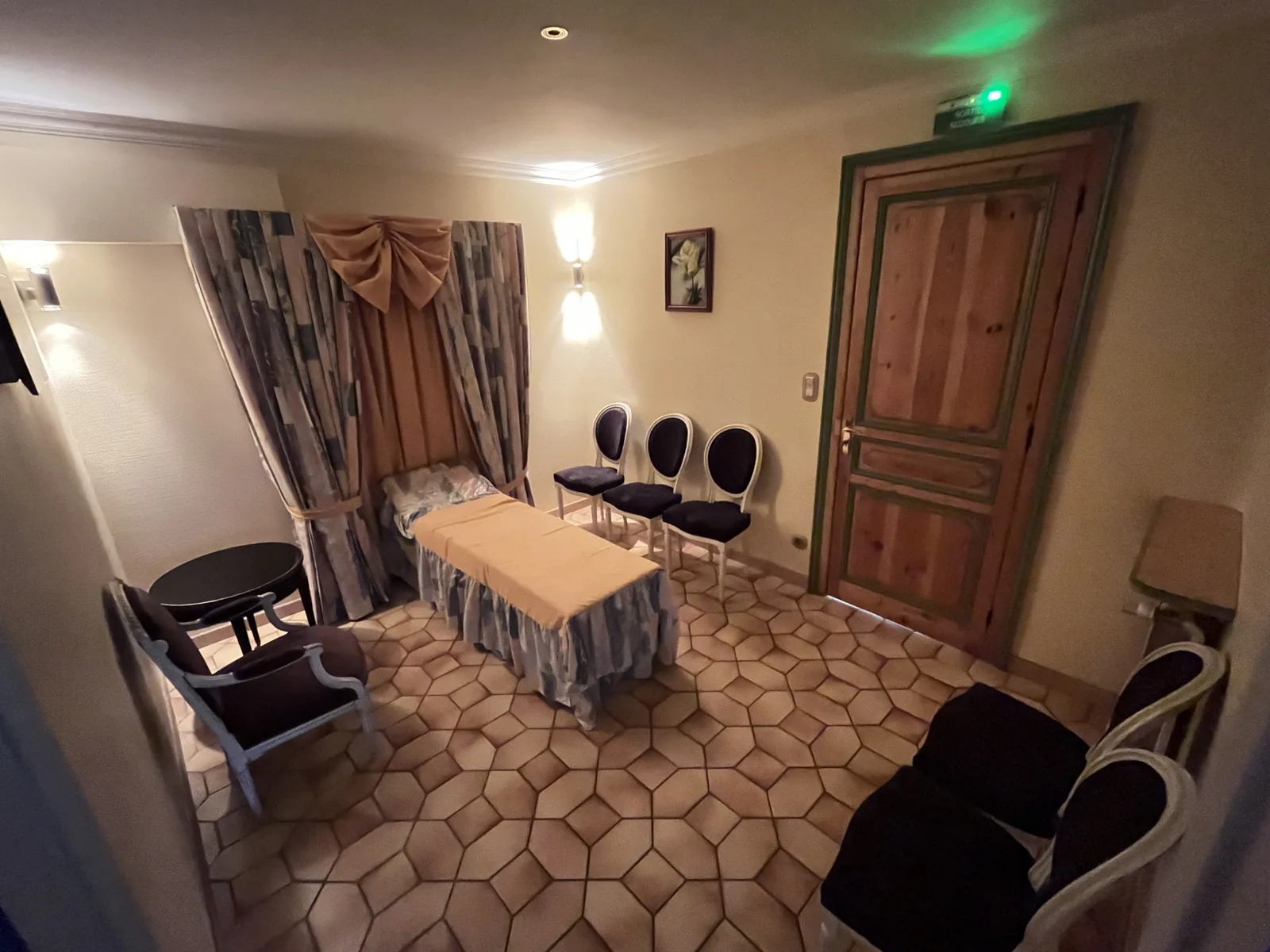 Salon Merisier à Rumilly-en-Cambrésis