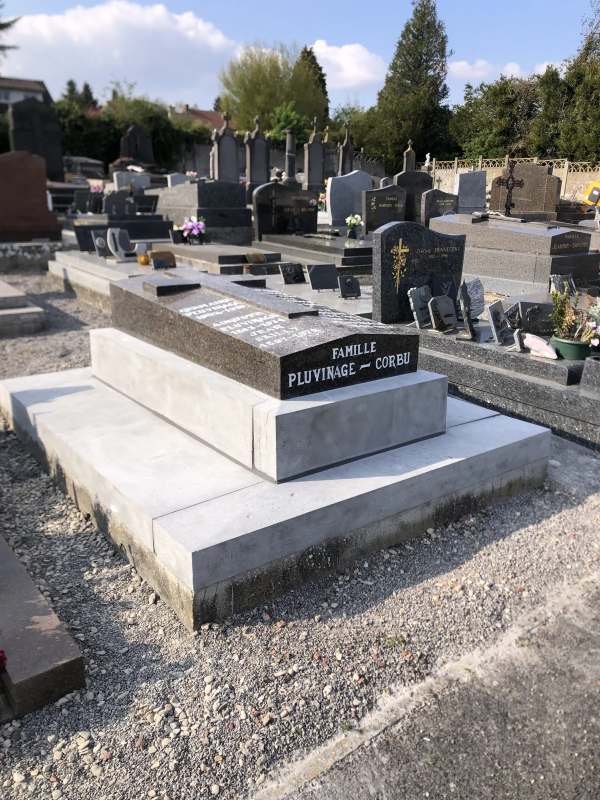 Le monument rénové, vu de côté