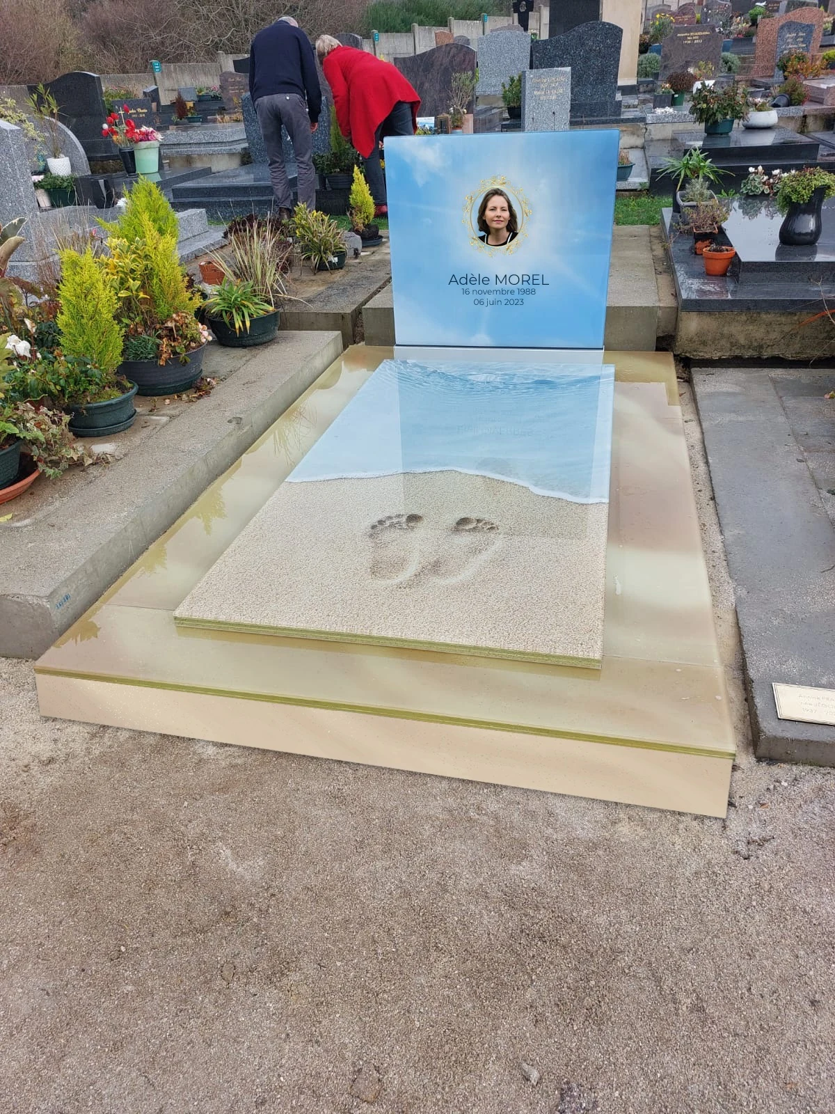Les traces sur le sable, un motif de souvenir